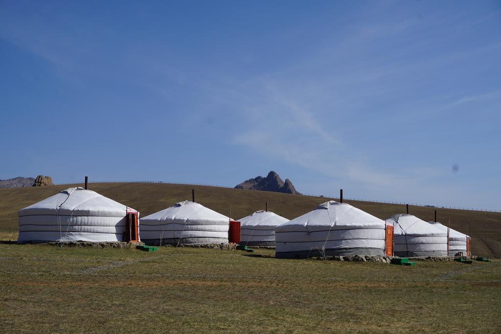 My Mongolia Eco Ger Camp Nalayh Exterior foto