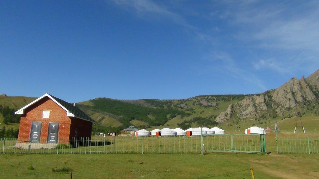 My Mongolia Eco Ger Camp Nalayh Exterior foto