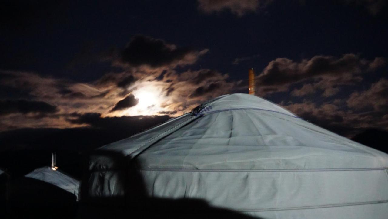My Mongolia Eco Ger Camp Nalayh Exterior foto