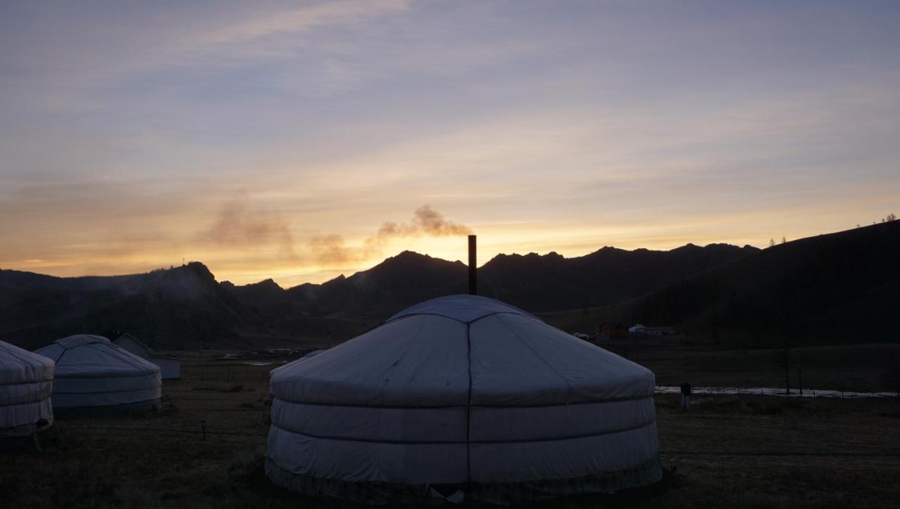My Mongolia Eco Ger Camp Nalayh Exterior foto